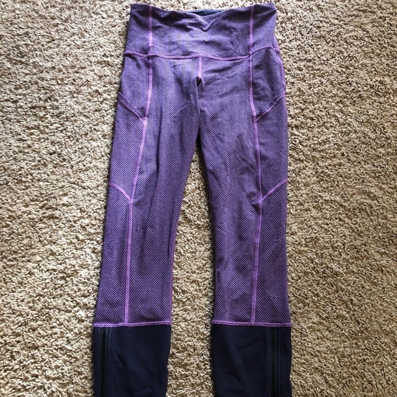 Lululemon rebel runner size 4 - Picture 5 of 7